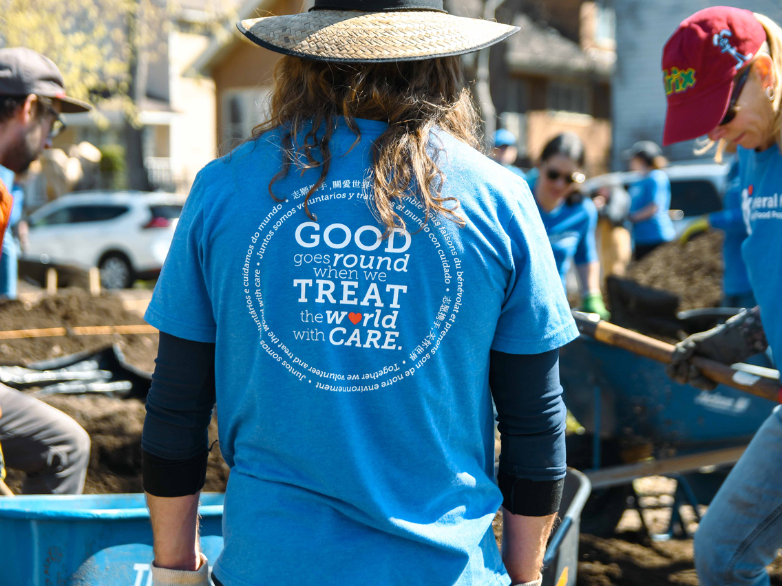 Employees volunteering